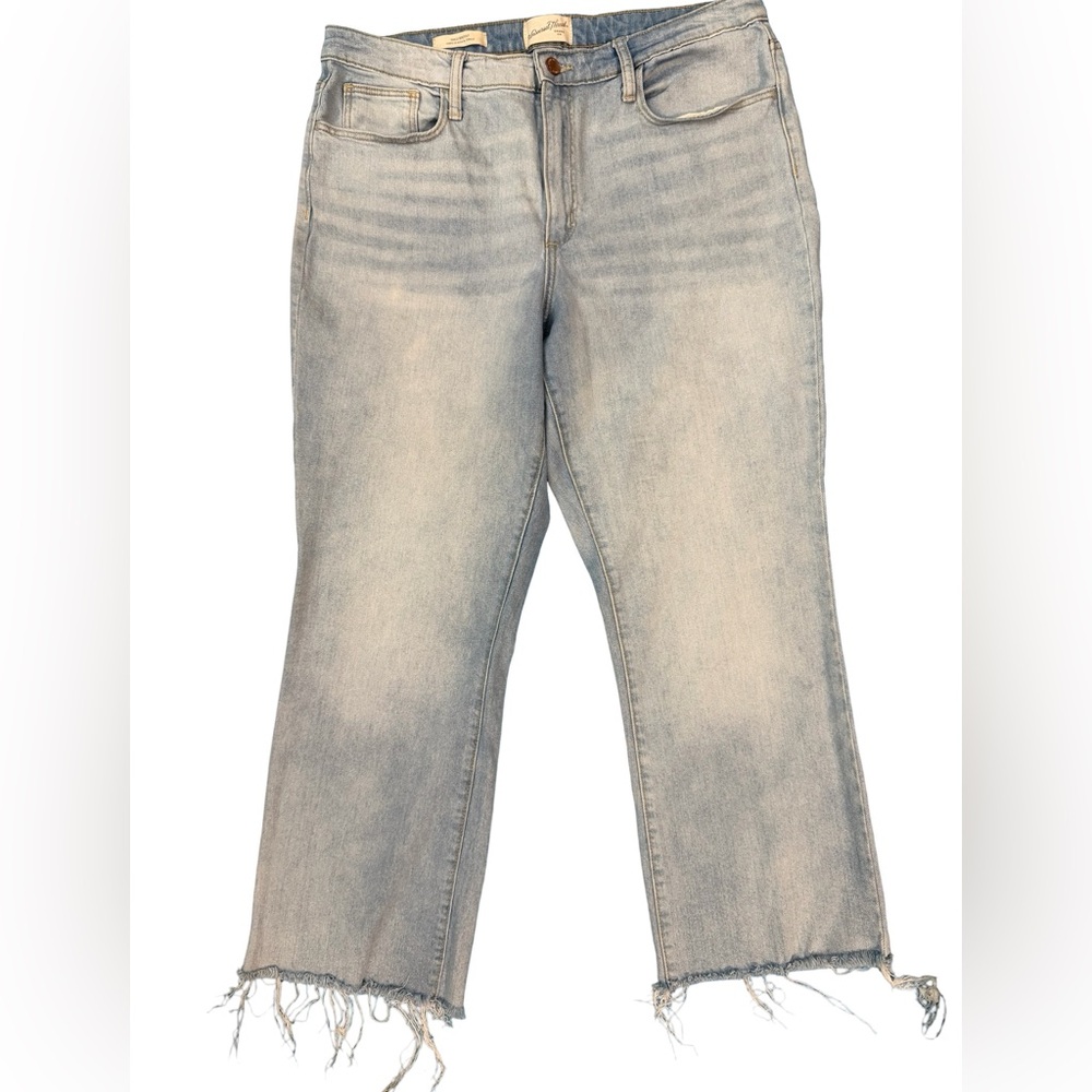 Universal Thread Women’s Ankle Bootcut Jeans Light Wash Raw Hem – Size 14R - Picture 2 of 10